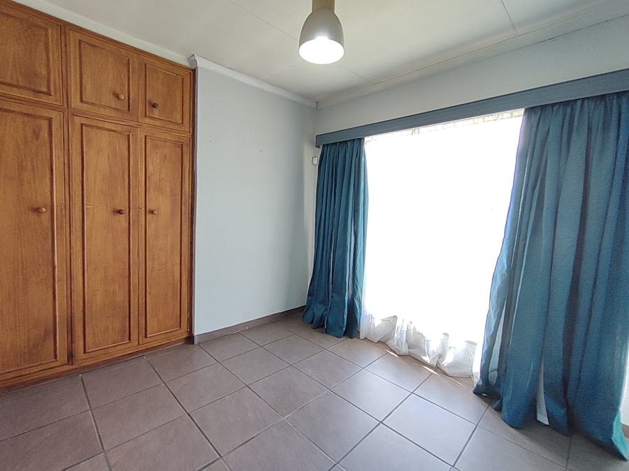 4 Bedroom Property for Sale in Lourenspark North West